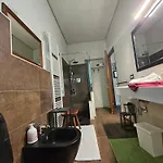 Casa Vincenzo 130 Mq Con Portico Ed Ingresso Esclusivo Dal Giardino *