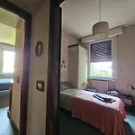 Casa Vincenzo 130 Mq Con Portico Ed Ingresso Esclusivo Dal Giardino *