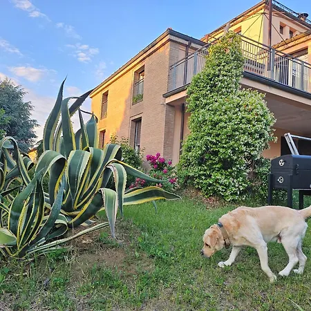 Casa Vincenzo 130 Mq Con Portico Ed Ingresso Esclusivo Dal Giardino *