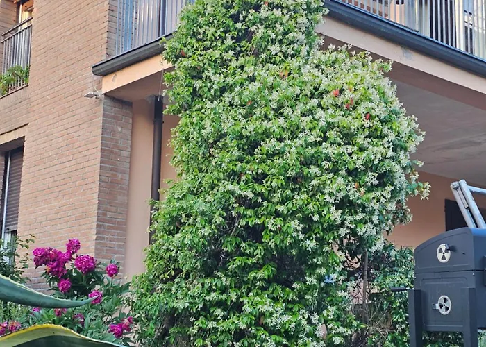 Casa Vincenzo 130 Mq Con Portico Ed Ingresso Esclusivo Dal Giardino Dom wakacyjny Felino