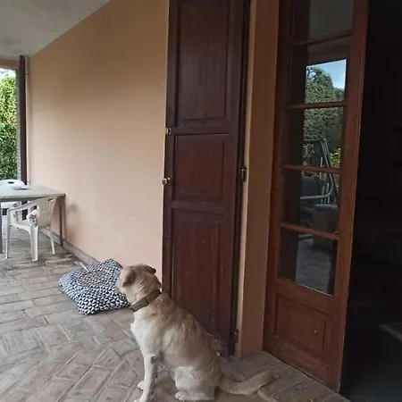 Casa Vincenzo 130 Mq Con Portico Ed Ingresso Esclusivo Dal Giardino Casa vacanze *