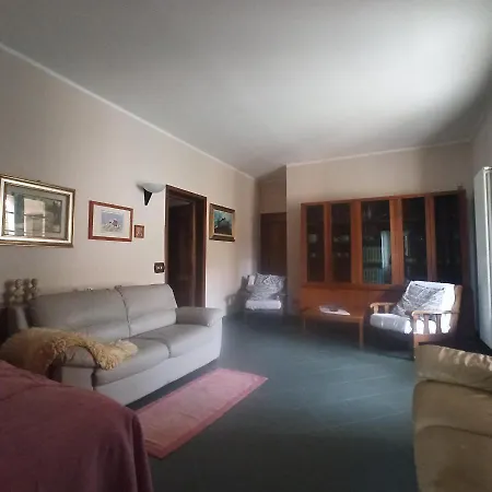 Casa Vincenzo 130 Mq Con Portico Ed Ingresso Esclusivo Dal Giardino * Felino