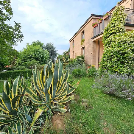 Holiday home Casa Vincenzo 130 Mq Con Portico Ed Ingresso Esclusivo Dal Giardino