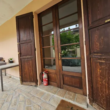 Holiday home Casa Vincenzo 130 Mq Con Portico Ed Ingresso Esclusivo Dal Giardino *
